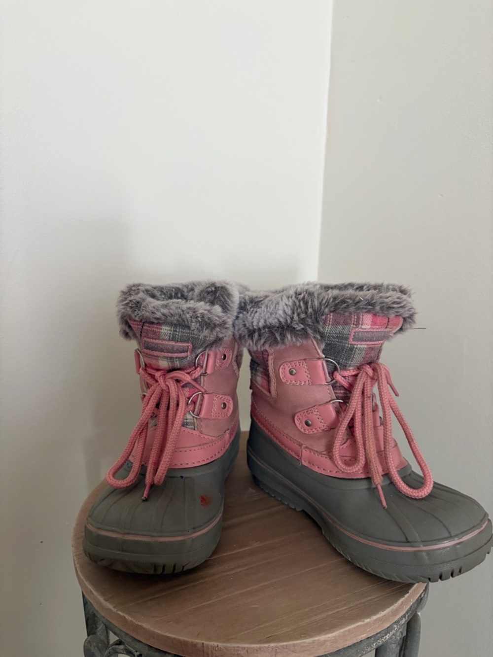 Girls winter boots size 10 pink with fur trim London Fog
